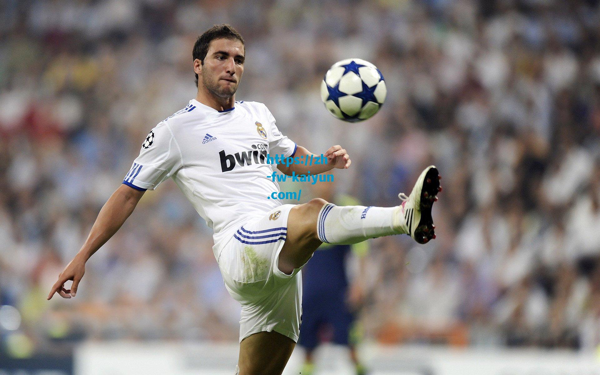 青训新星闪耀！17岁门神哈里-兰森与阿森纳签署首份职业合约