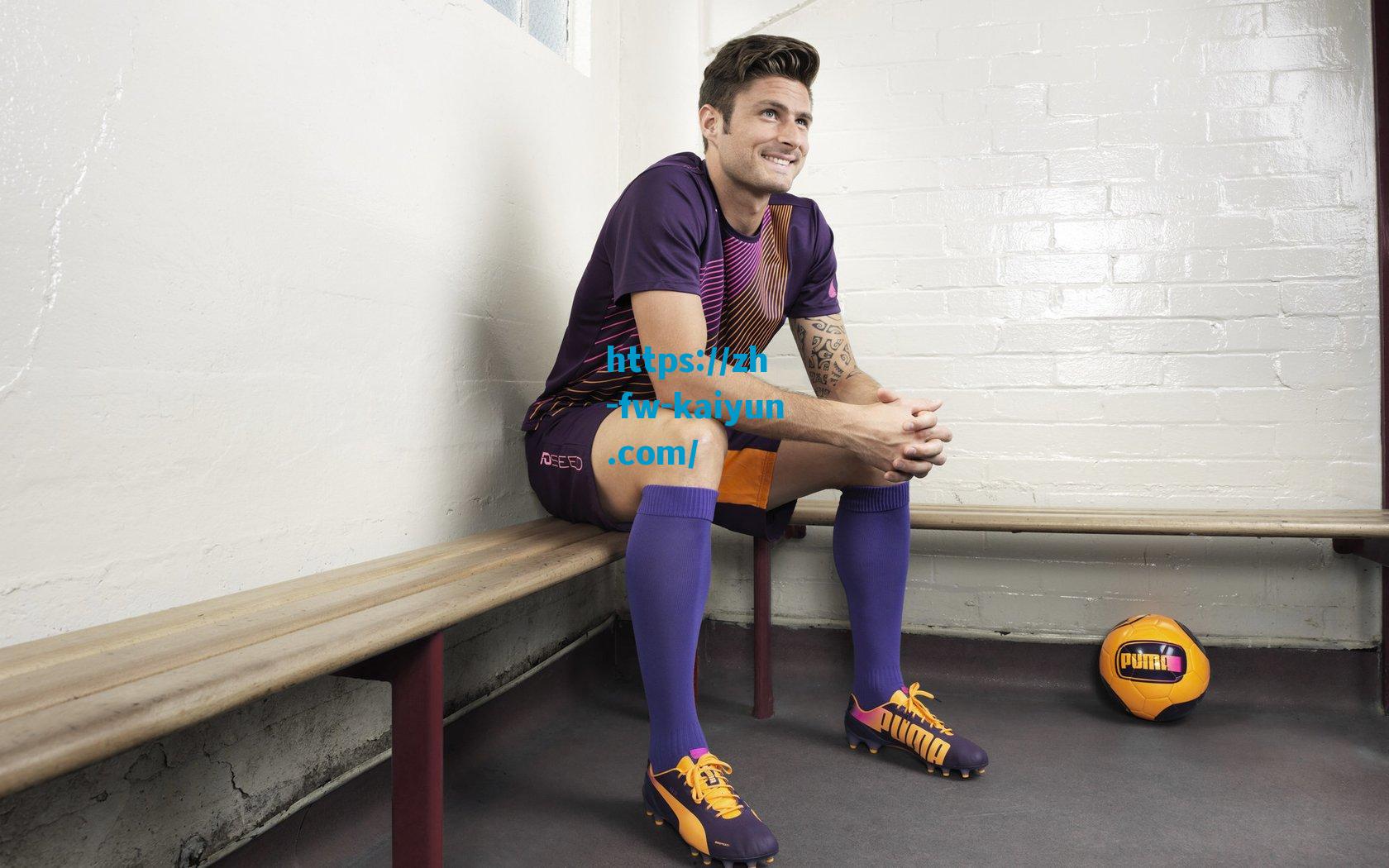 比赛日Vlog直击,中超第19轮梅州客家2比4不敌上海海港,武磊双响领跑射手榜